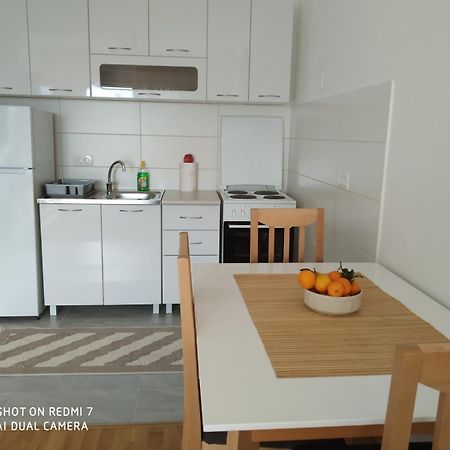 Renta Apartman 波德戈里察 外观 照片
