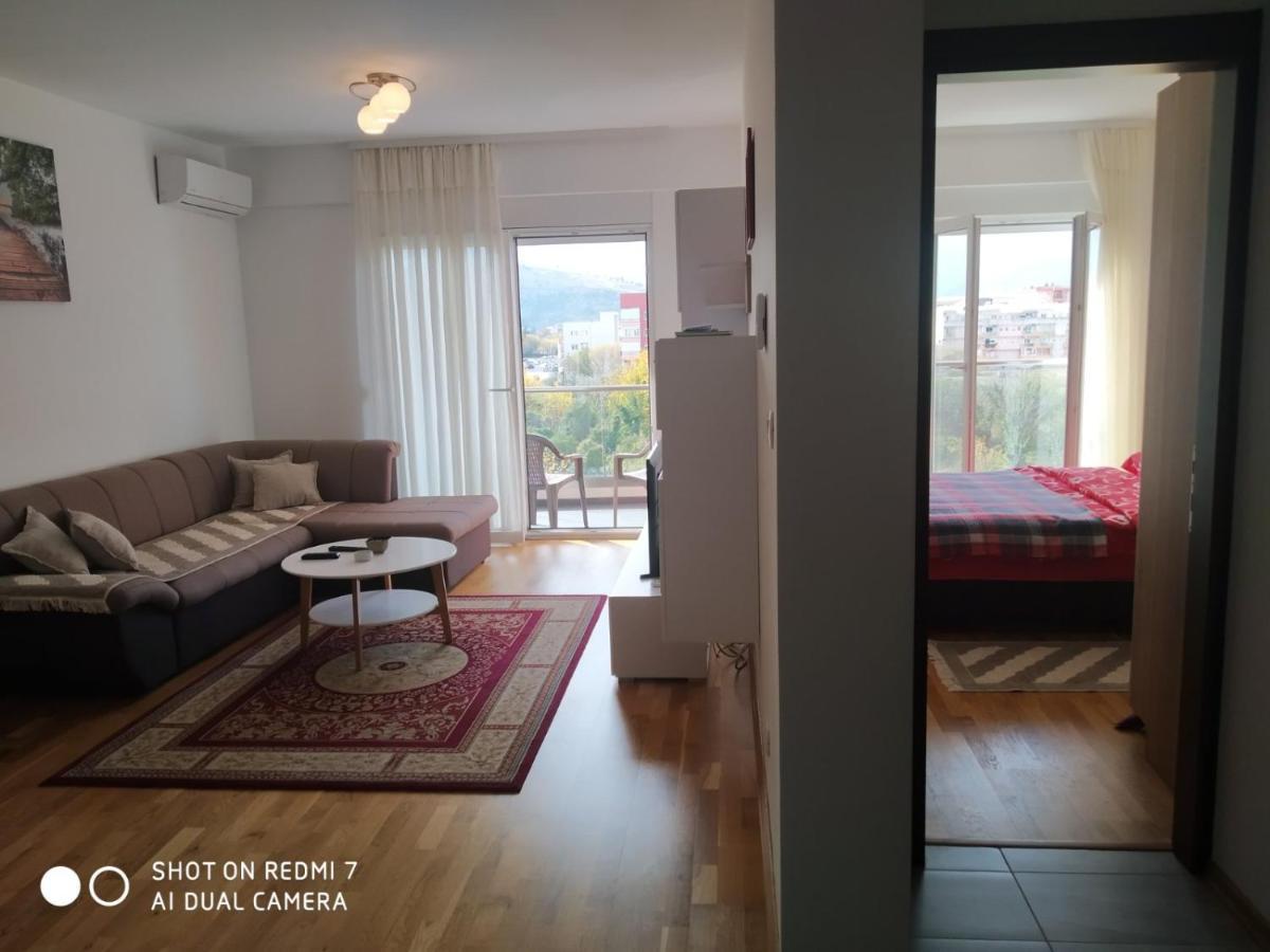 Renta Apartman 波德戈里察 外观 照片