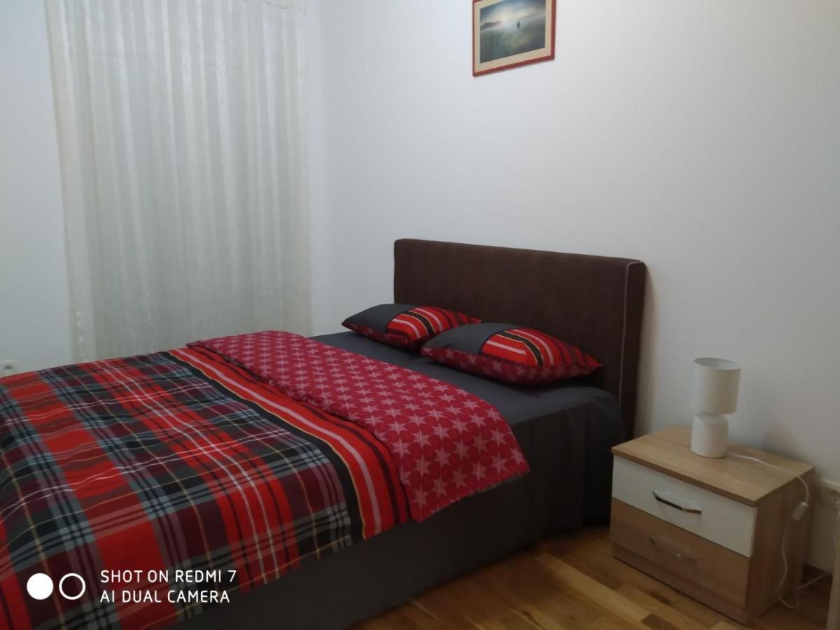 Renta Apartman 波德戈里察 外观 照片