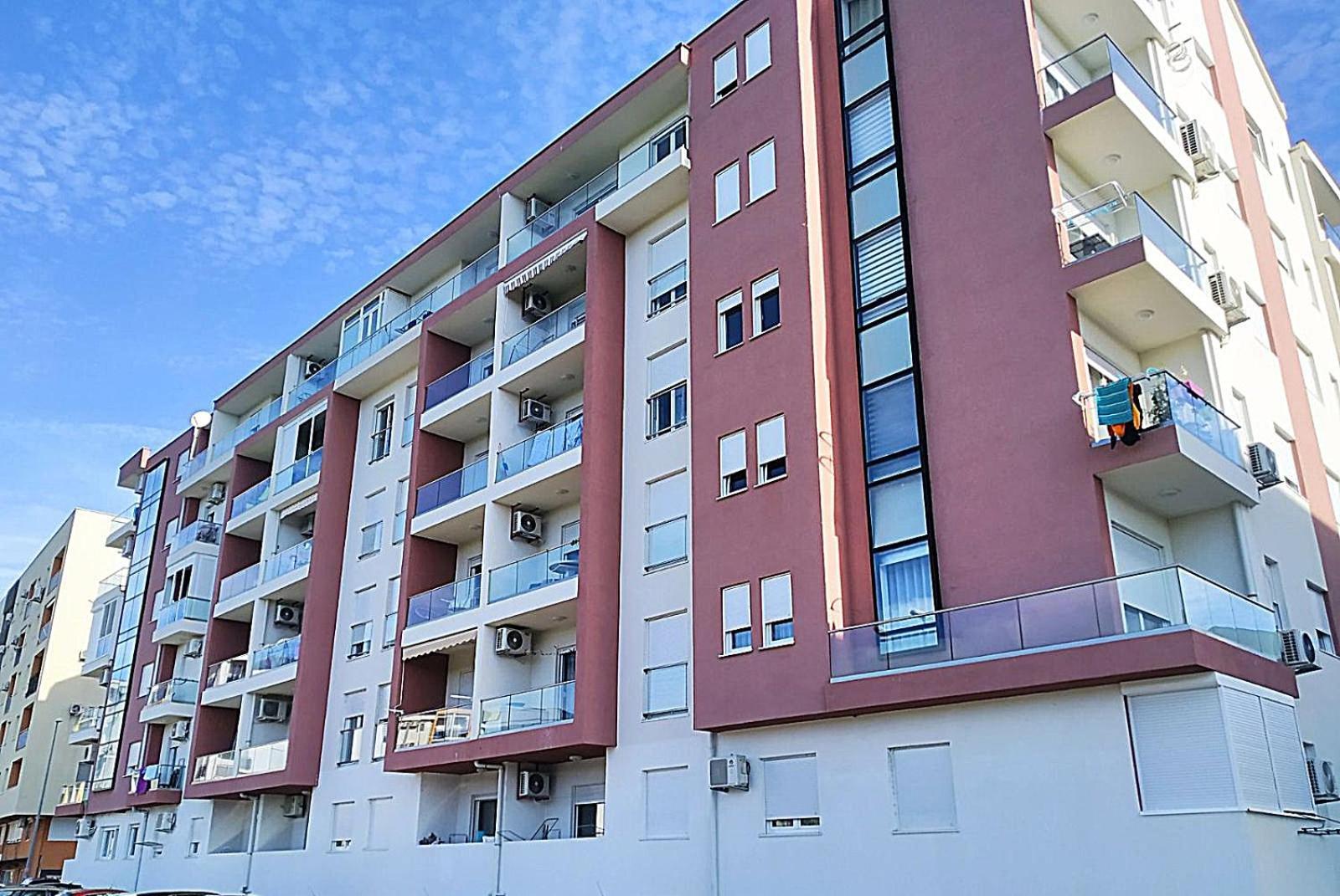 Renta Apartman 波德戈里察 外观 照片