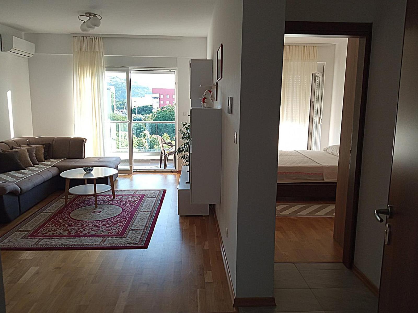 Renta Apartman 波德戈里察 外观 照片